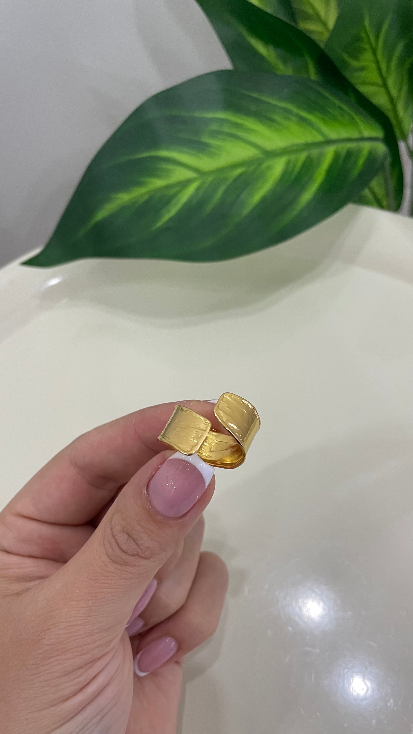 Elene ring