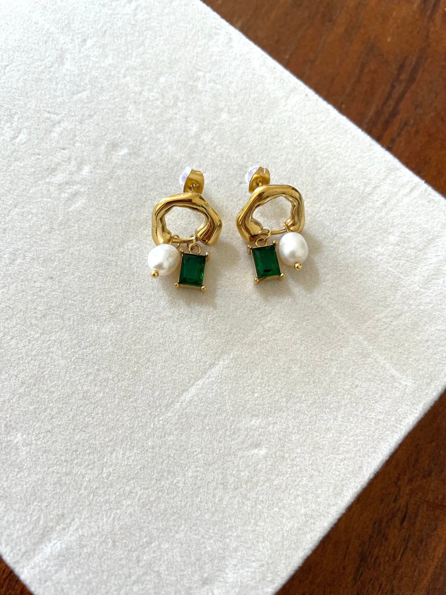 Special earrings