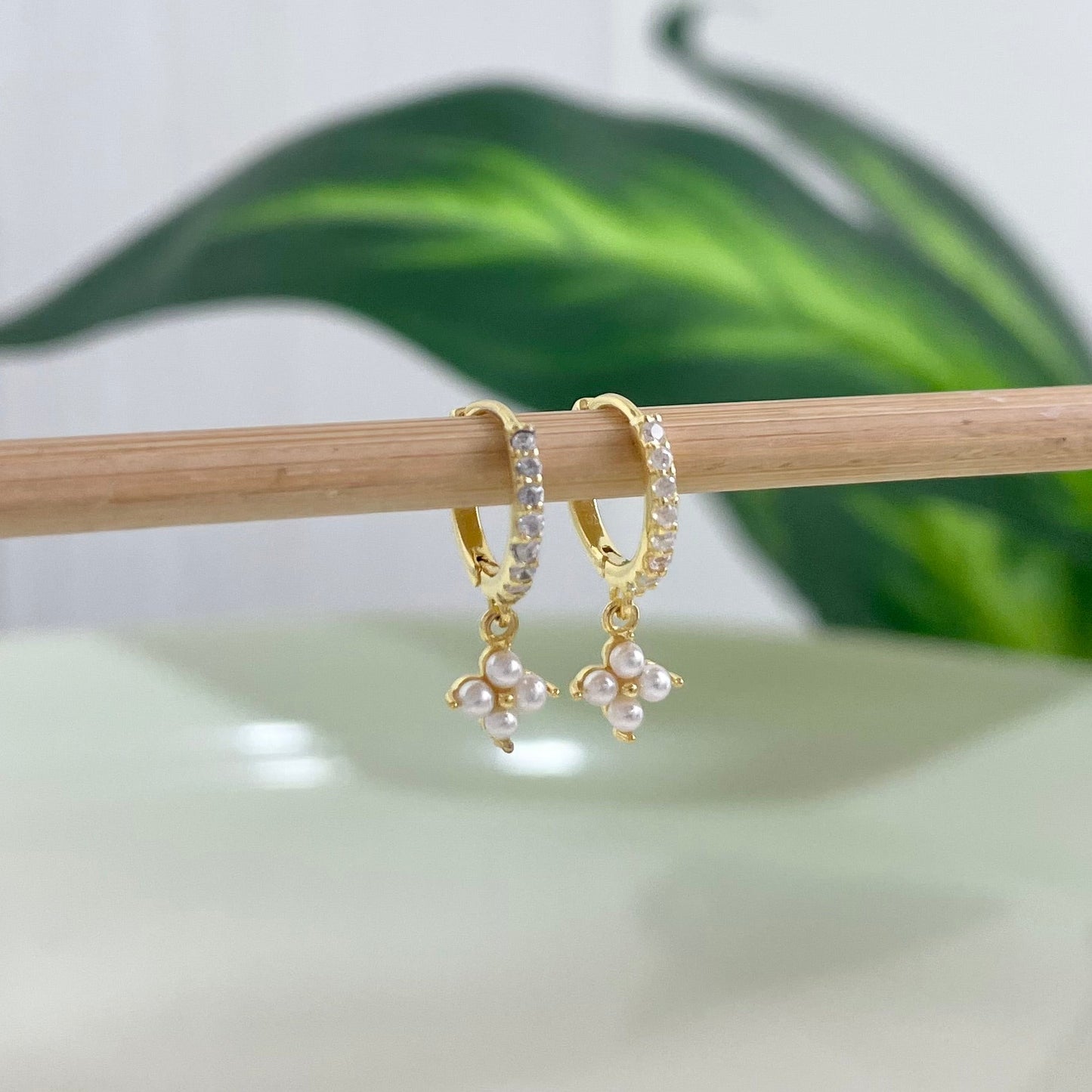 Flora Mini Hoops