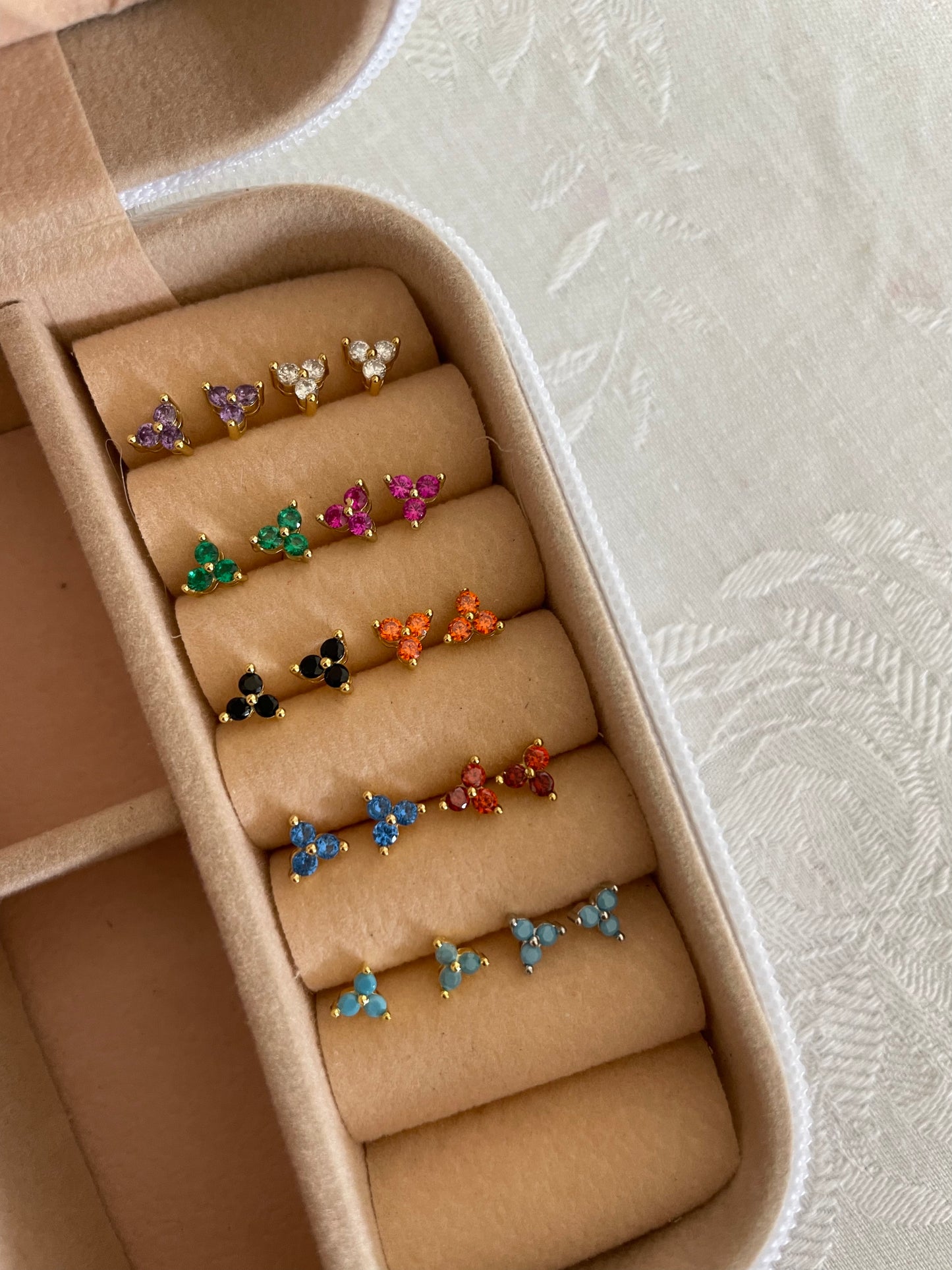 Triple studs earrings