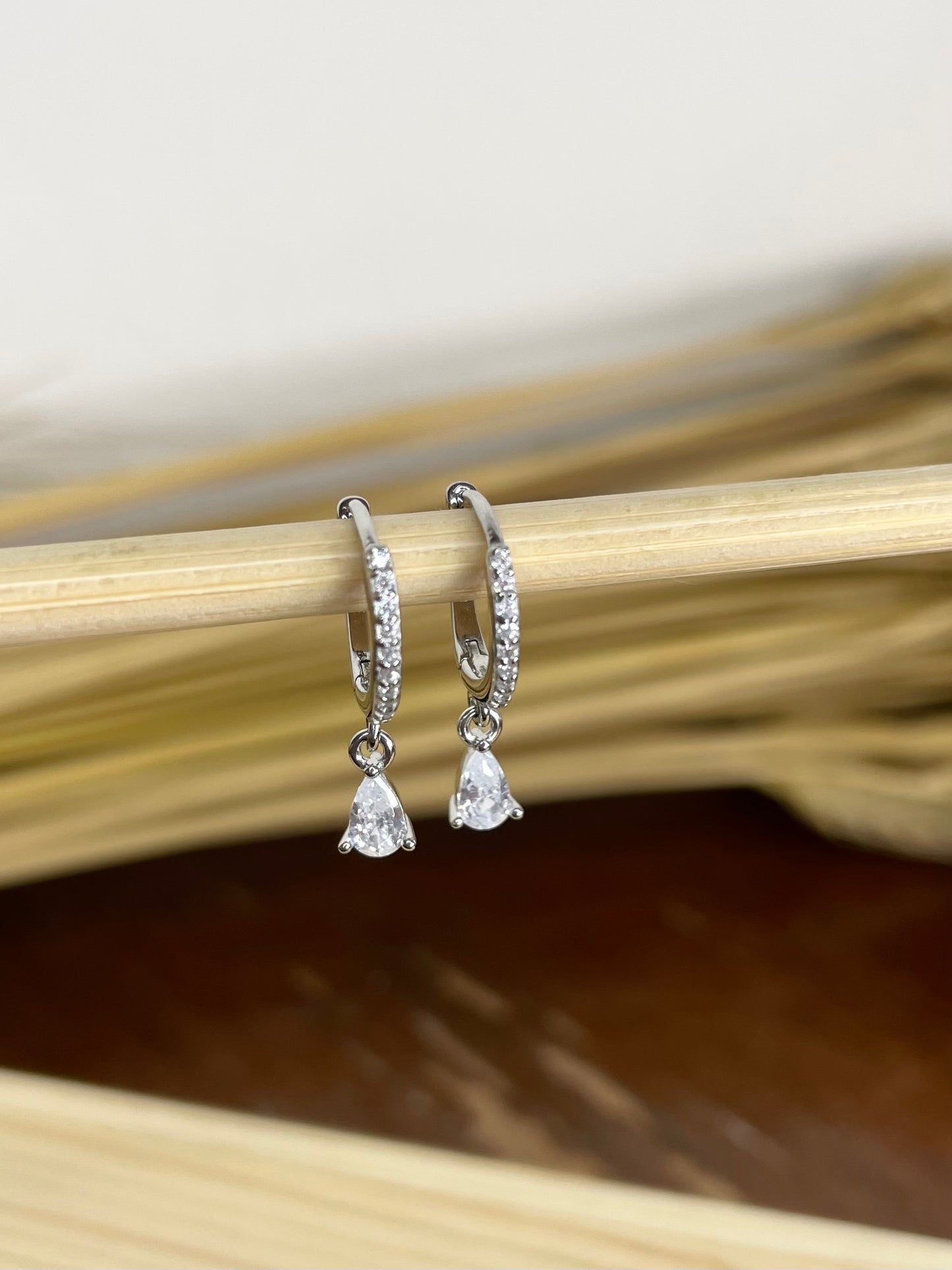 Eloise mini hoops