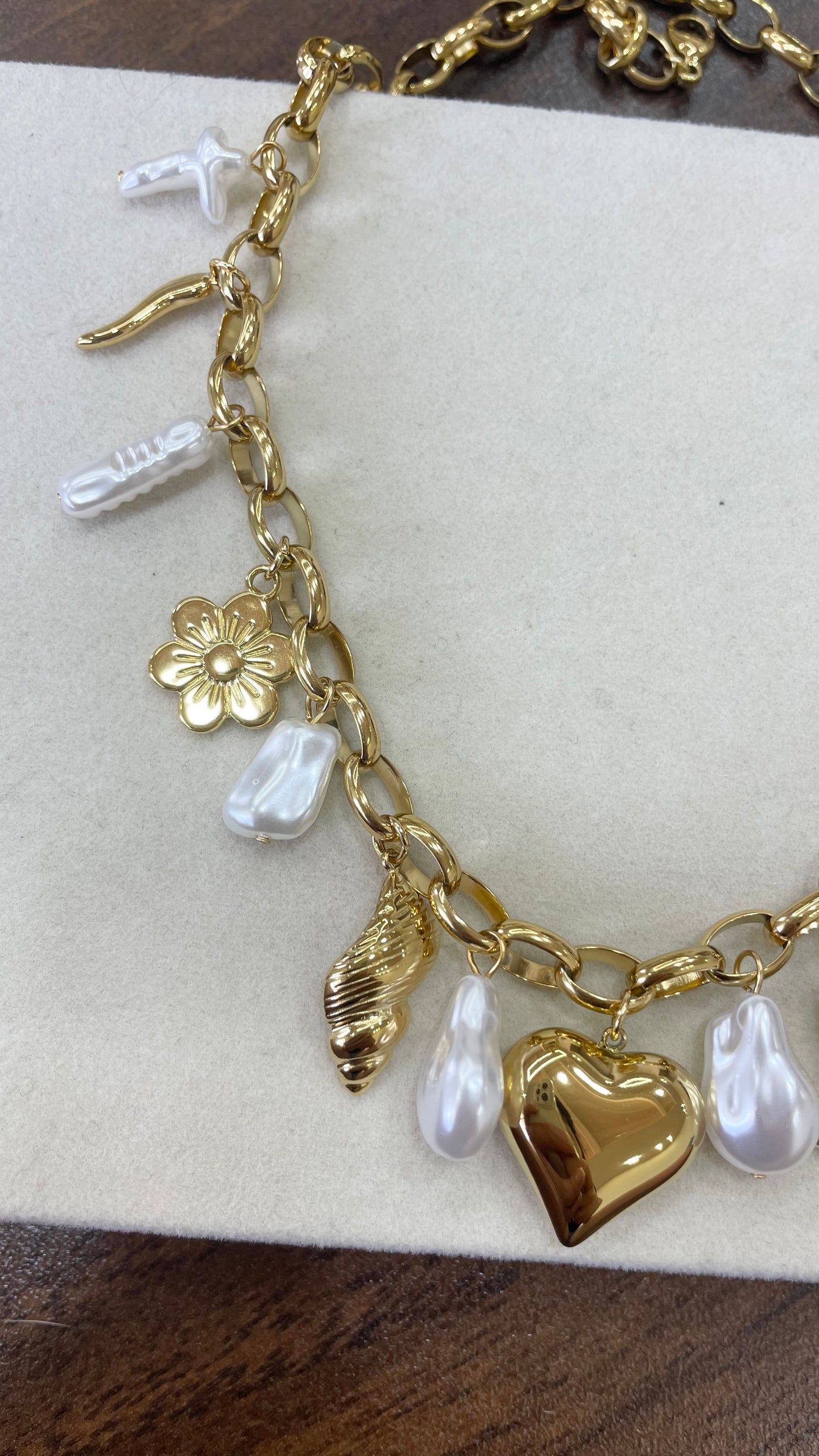 Isla Necklace