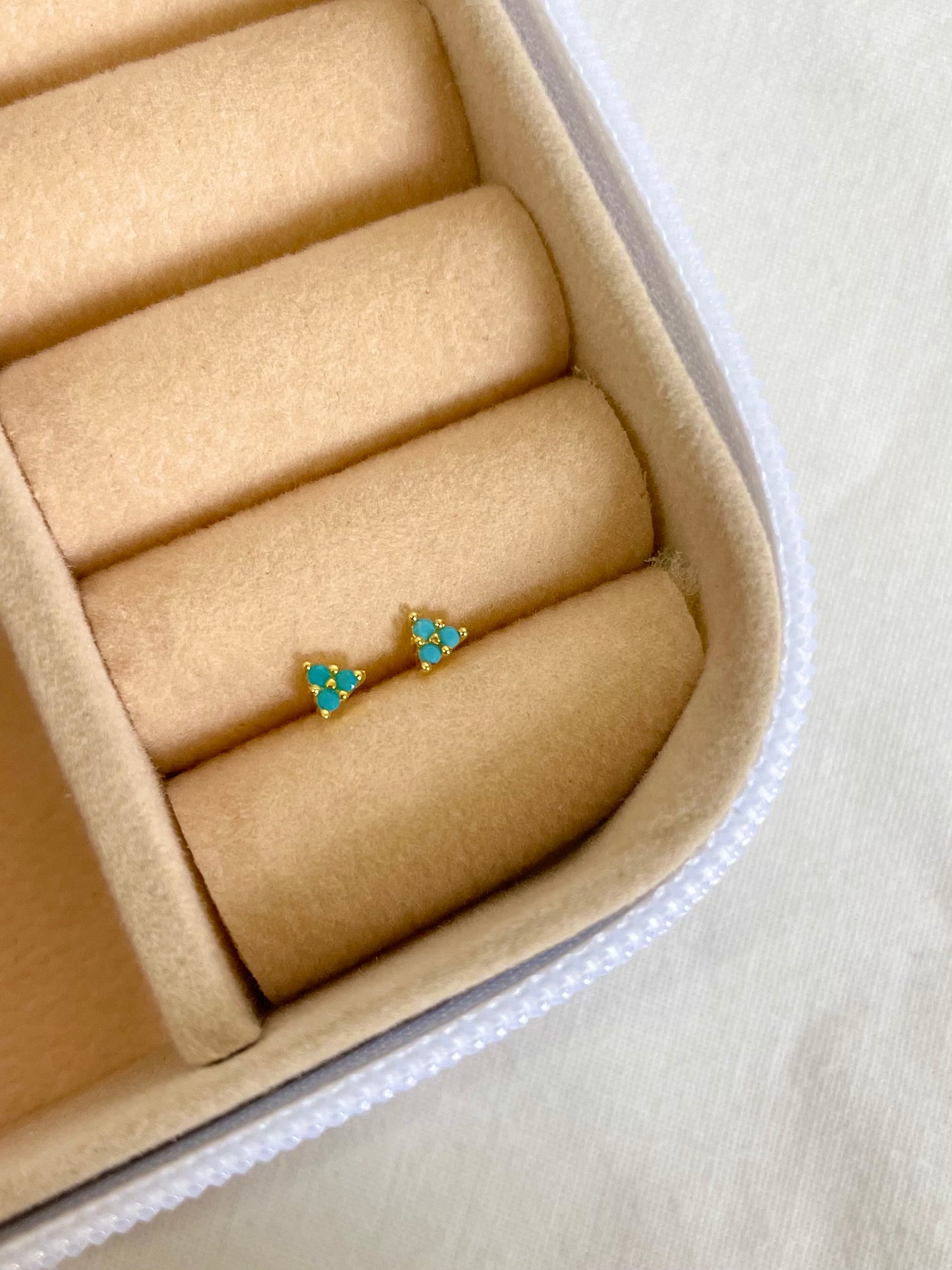 Triangle stud Earrings