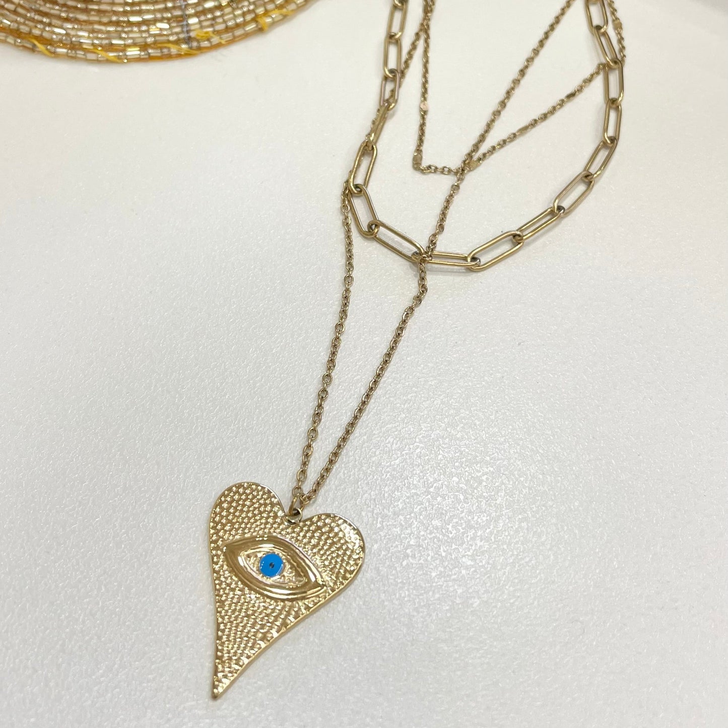 Luminous aura necklace