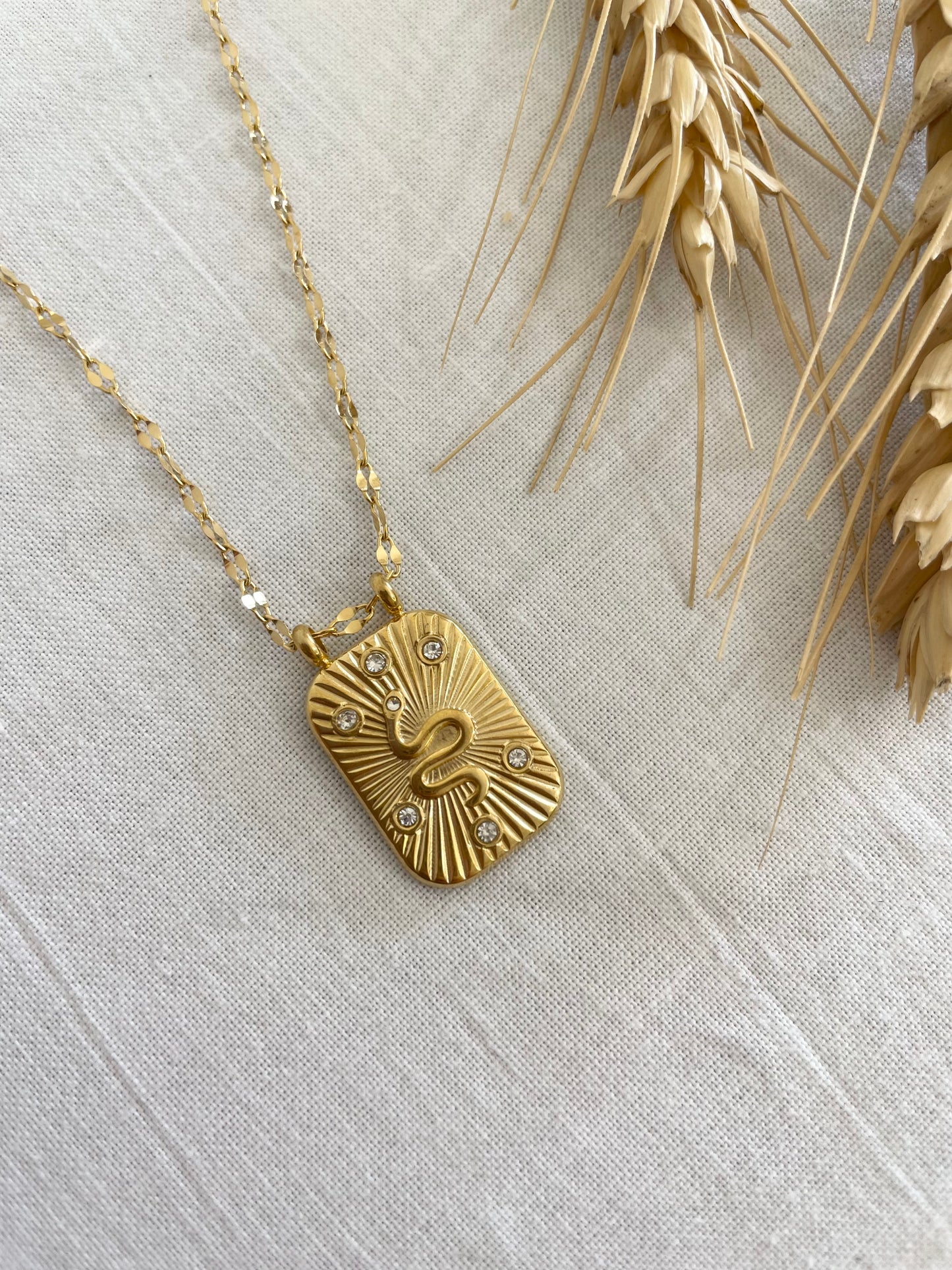 Square snake necklace