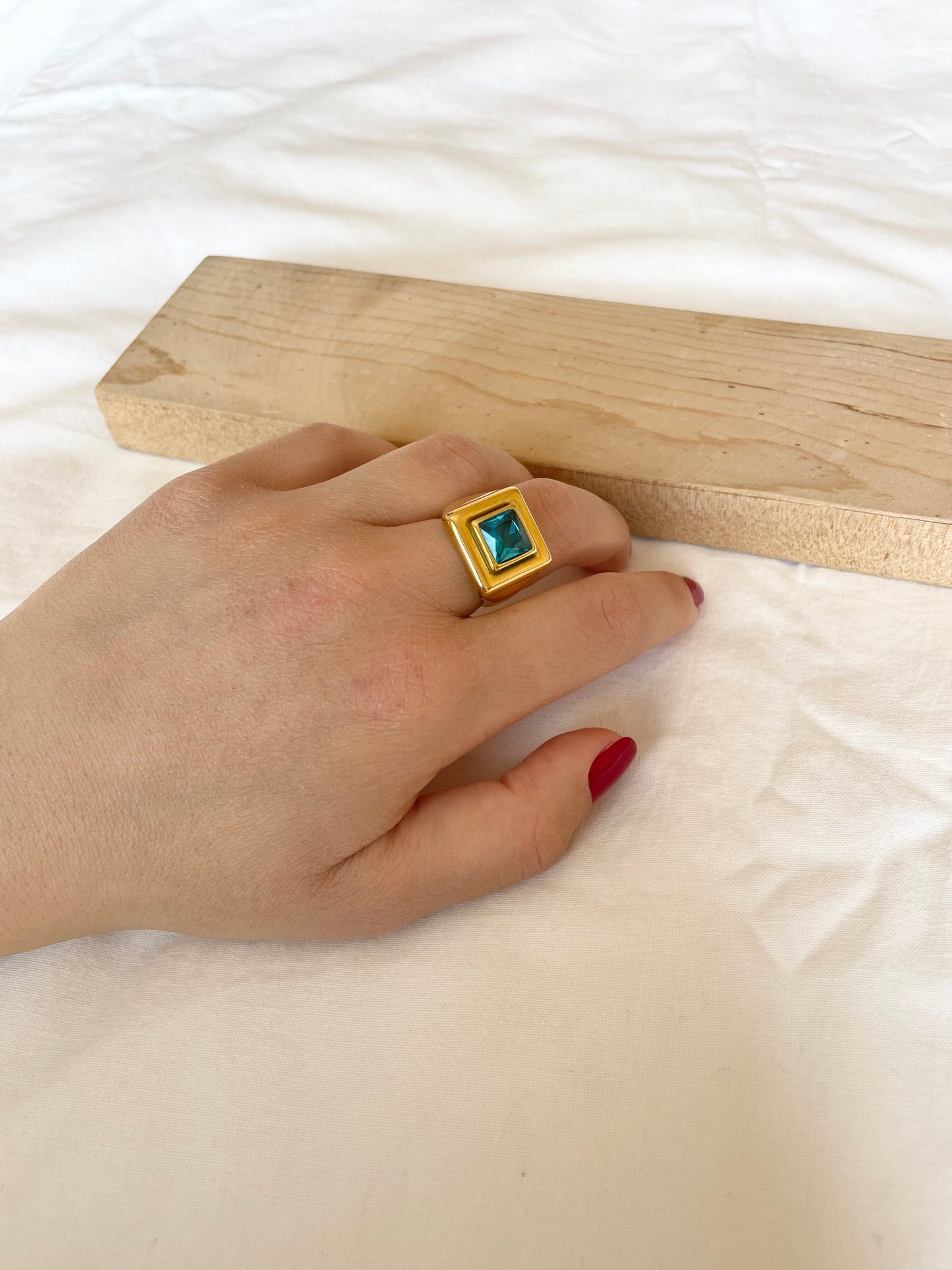 Eclipse ring