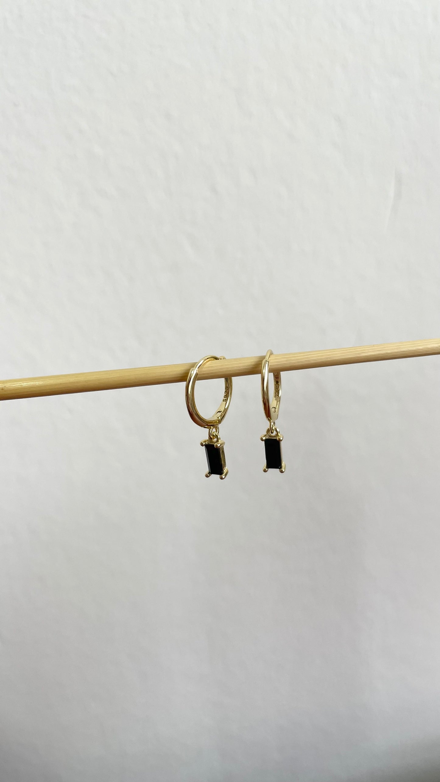 Lyric mini hoops