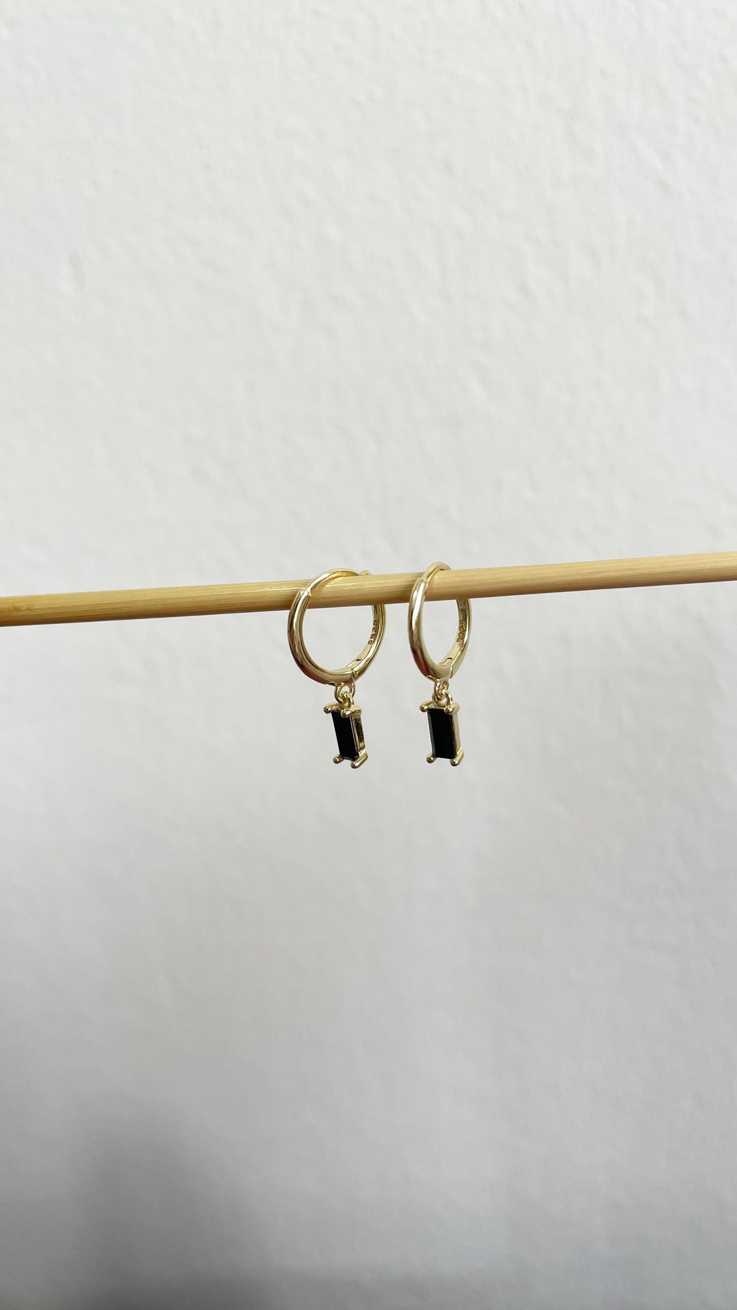 Lyric mini hoops