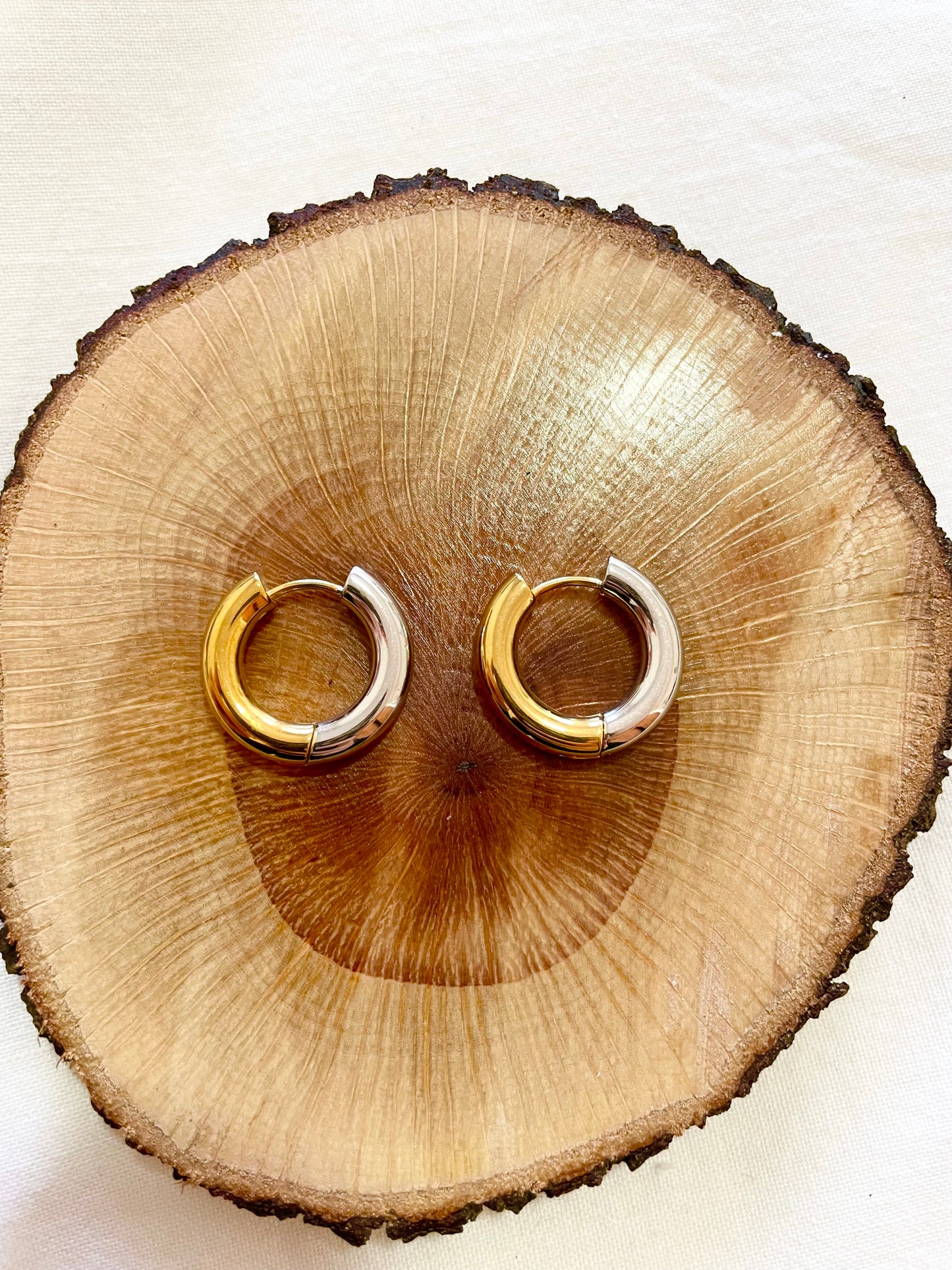 Juno earring