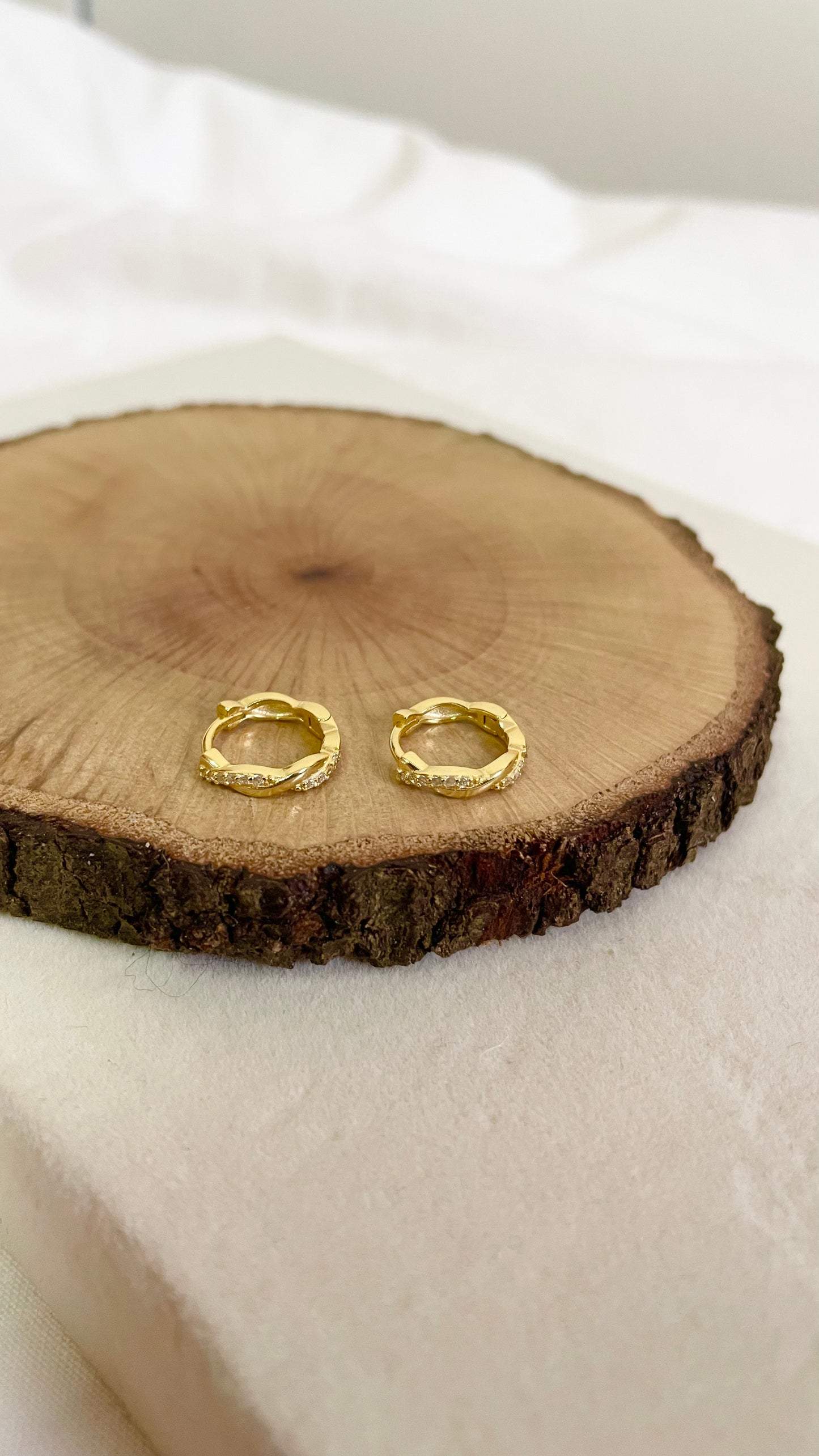 Lark mini hoops