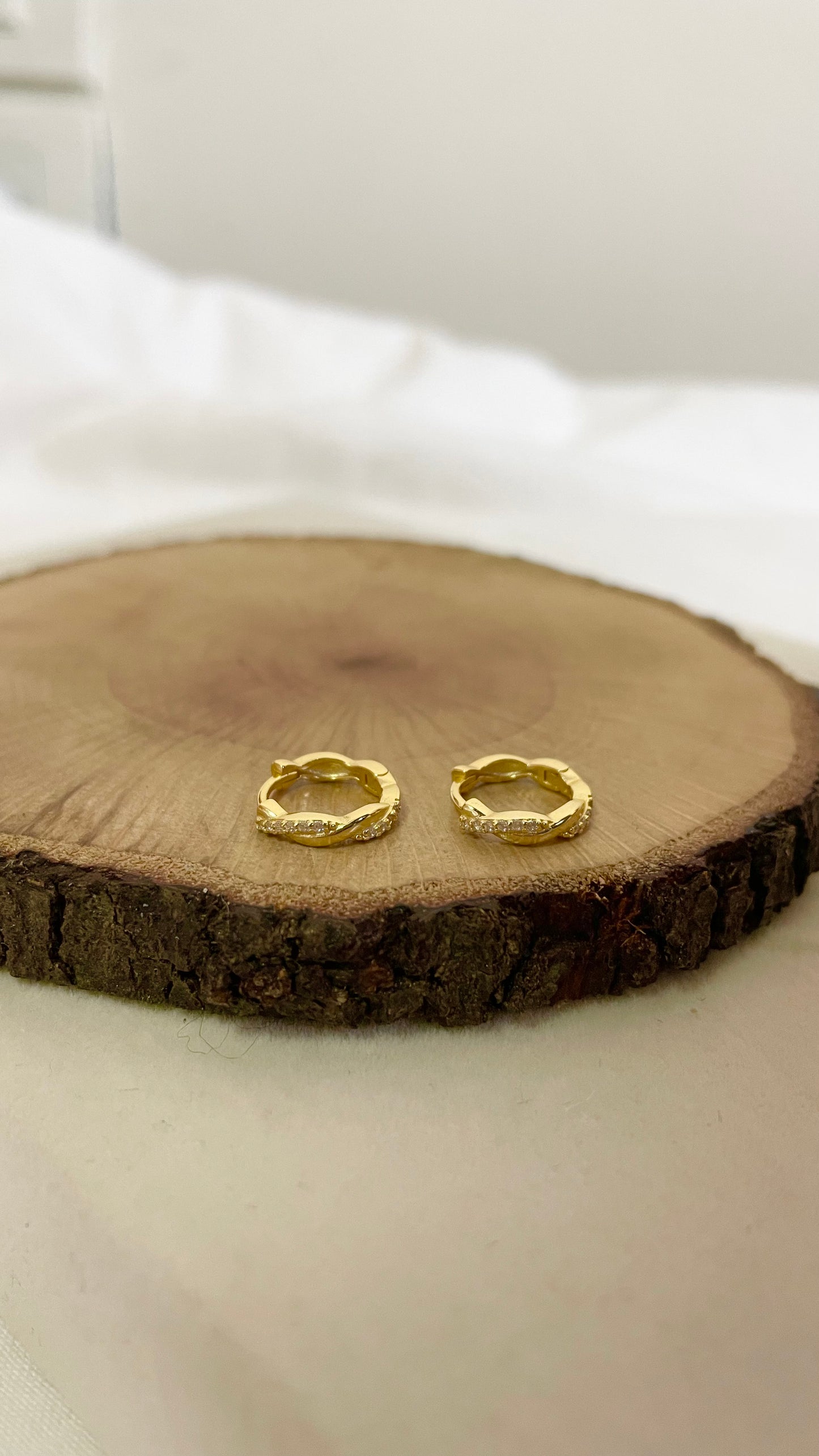 Lark mini hoops