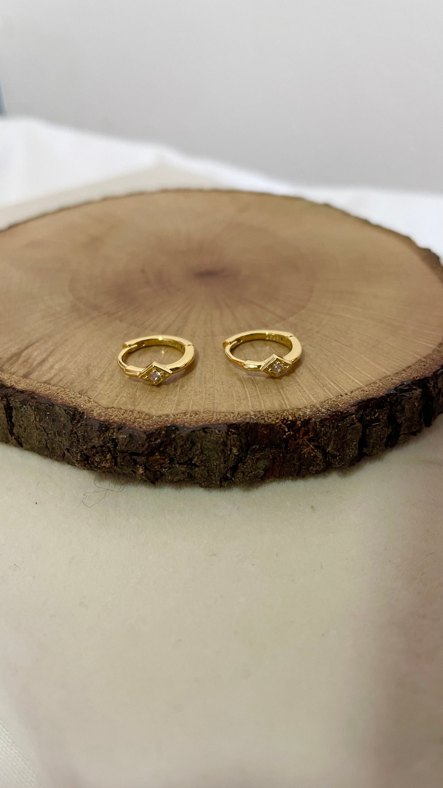 Soraya mini hoops