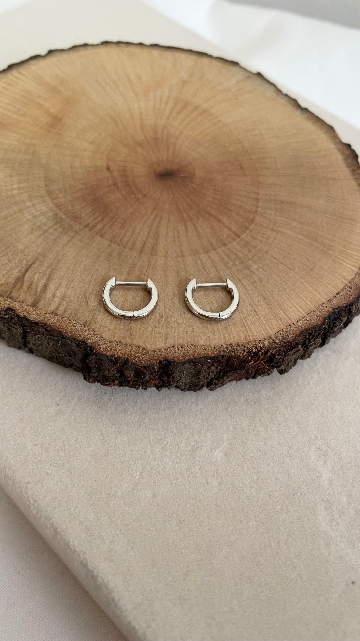 Rania mini hoops