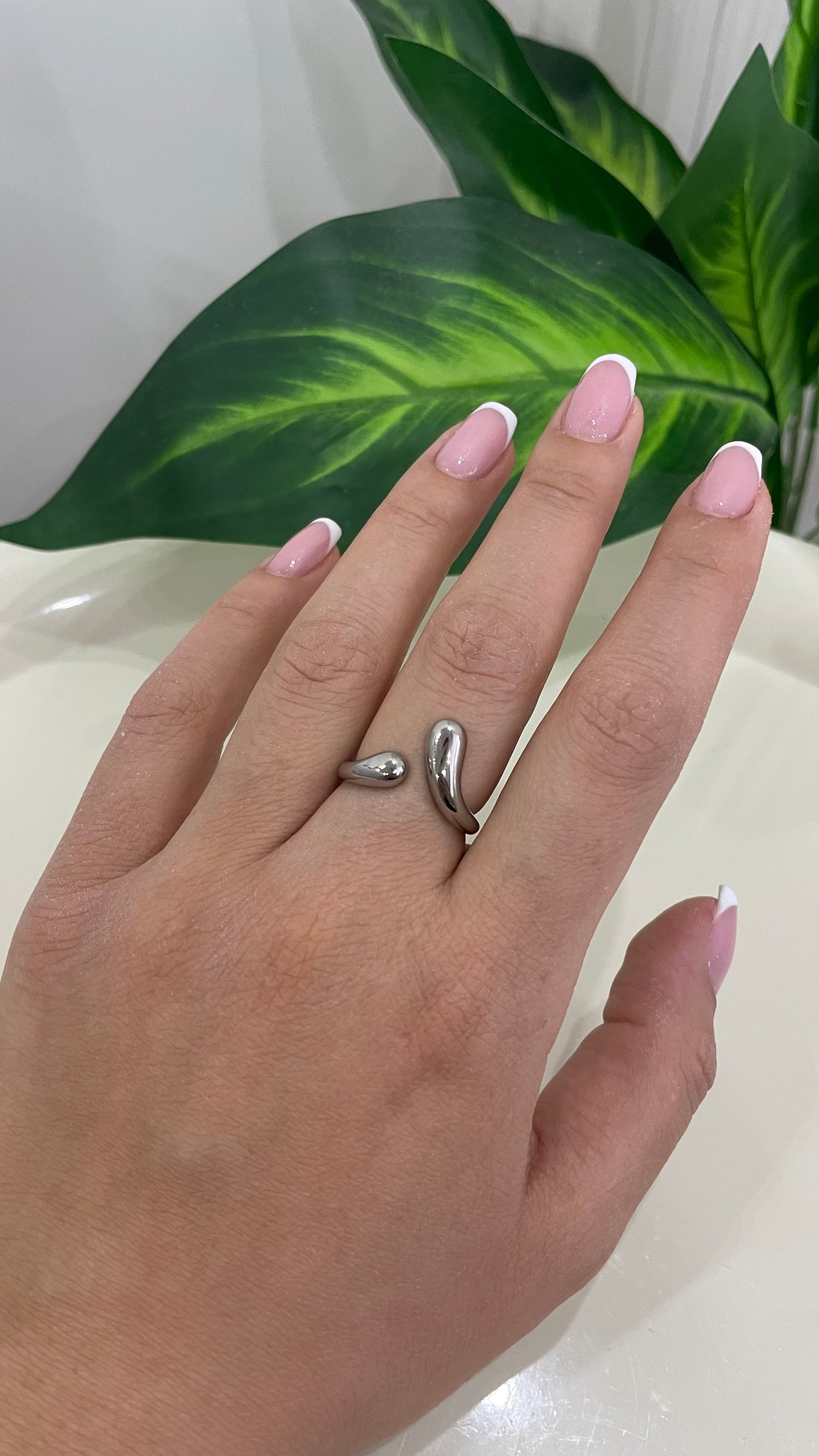 Tania ring