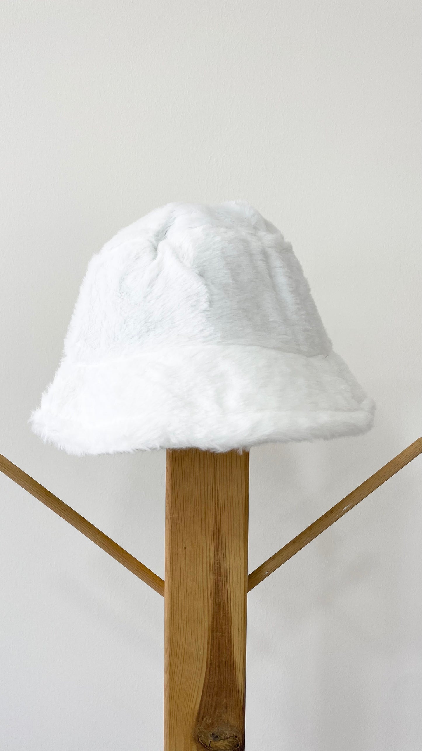 Winter bucket hat