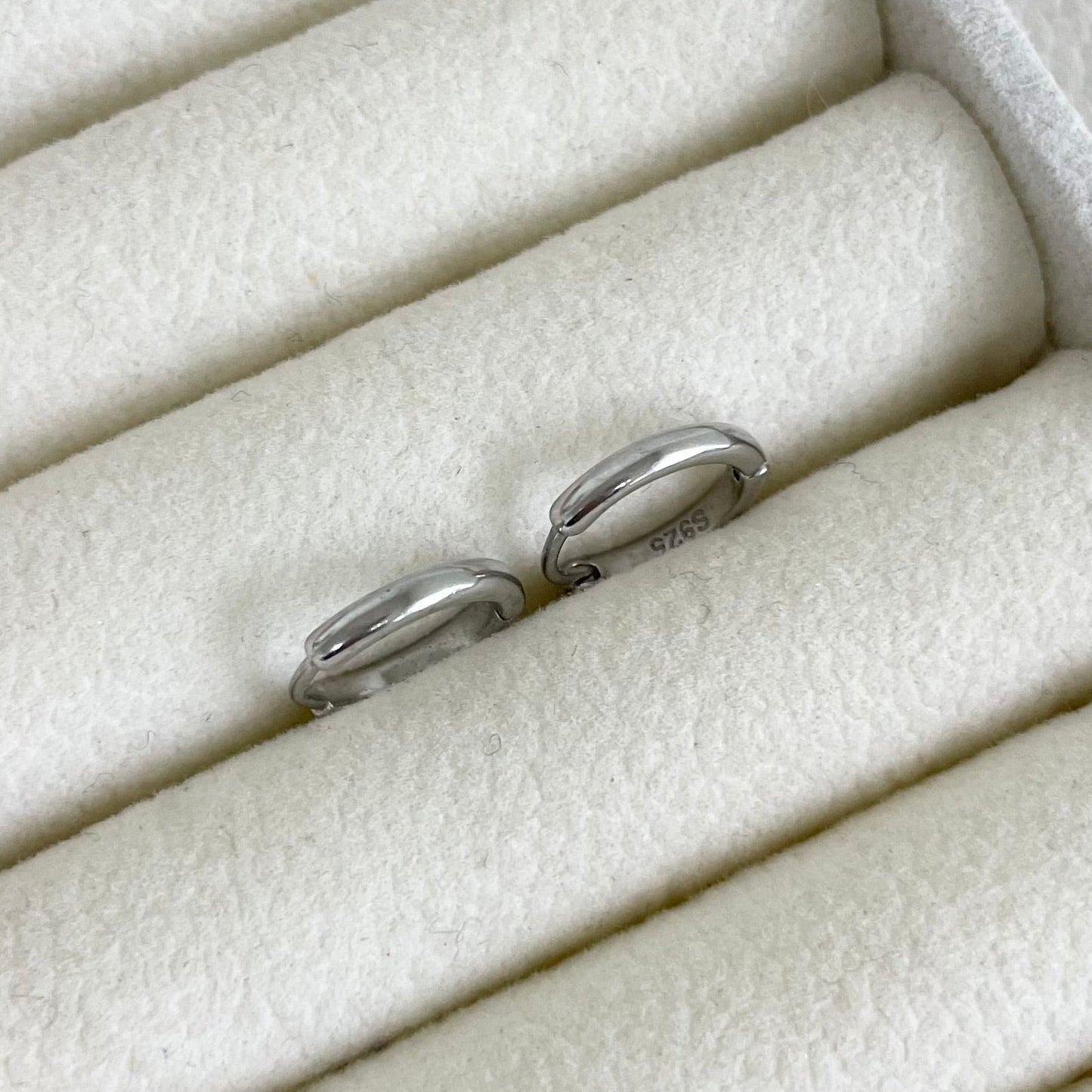 Livia Mini Hoops