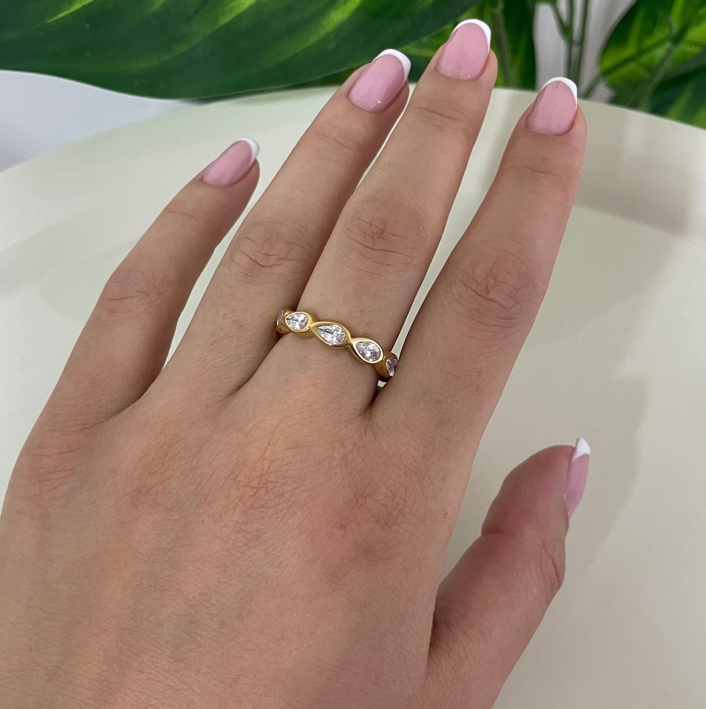 Jana ring