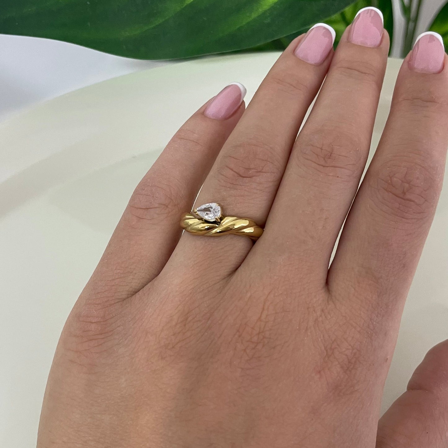 Carla ring