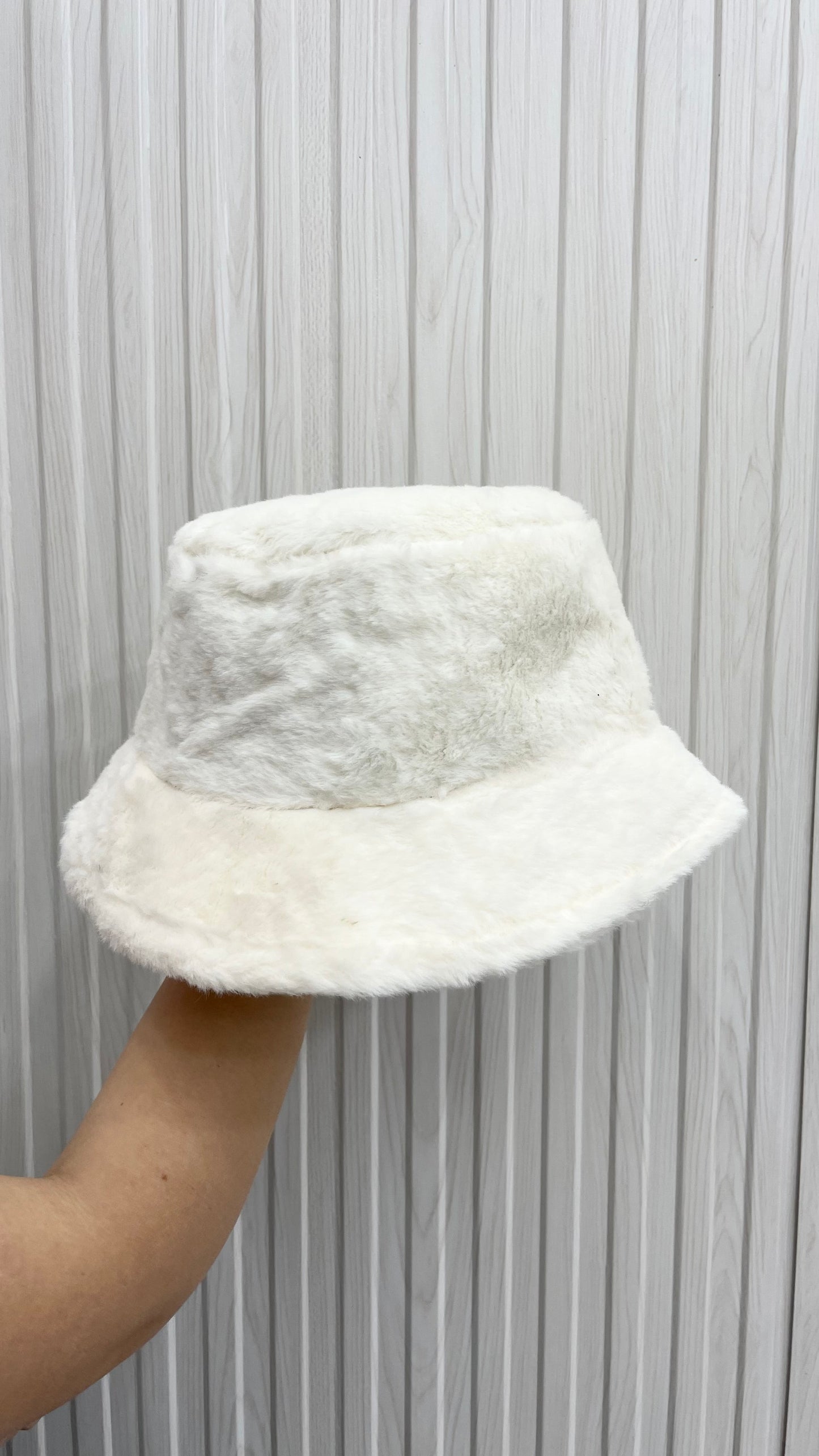 Winter bucket hat