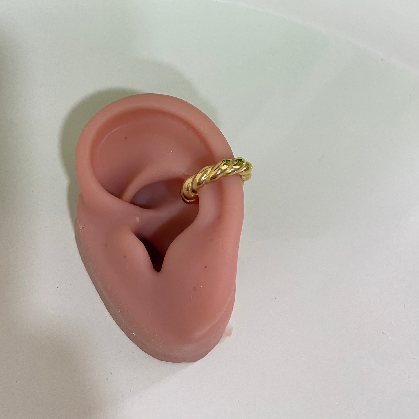 Twist Ear Cuff