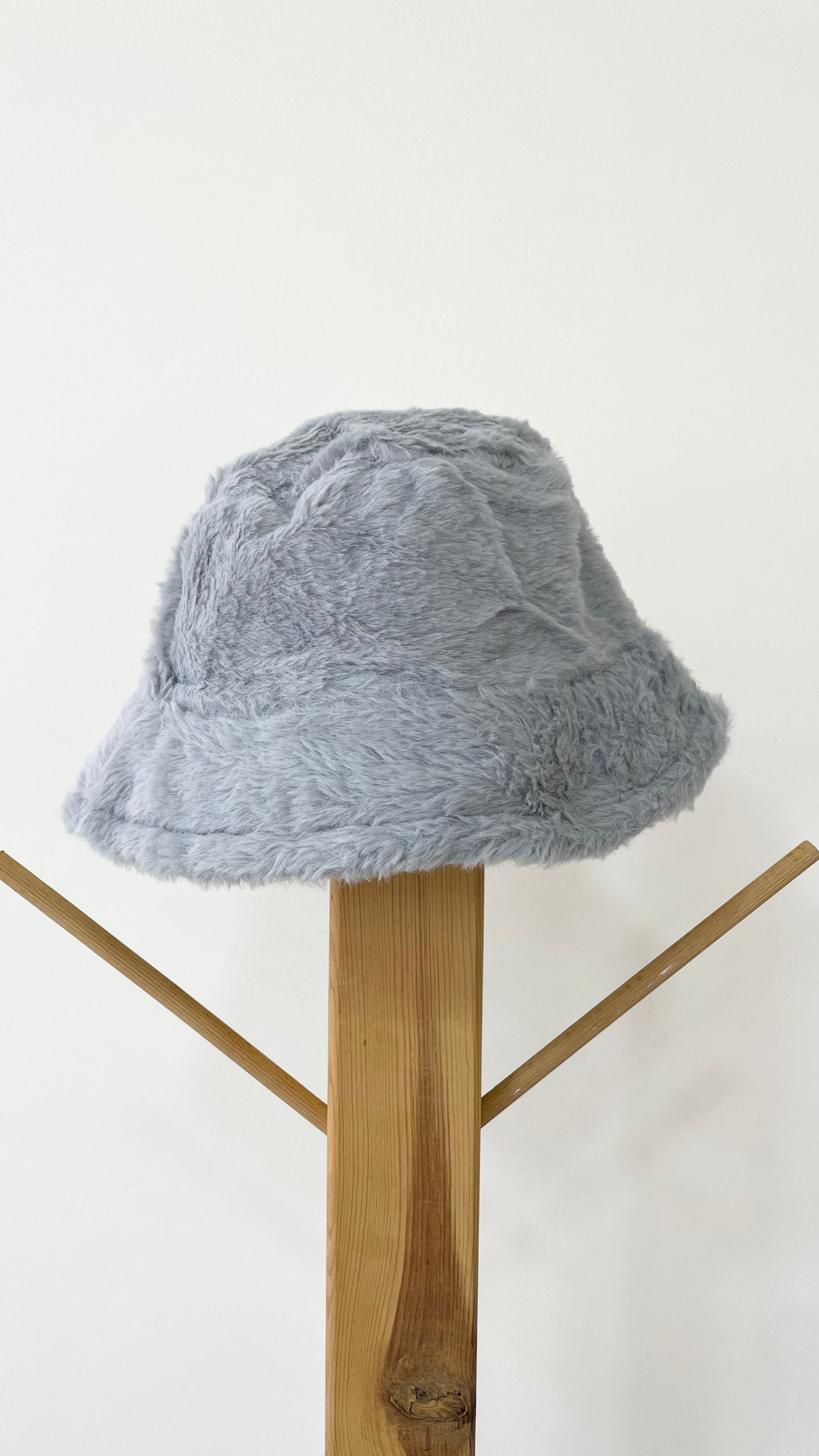 Winter bucket hat