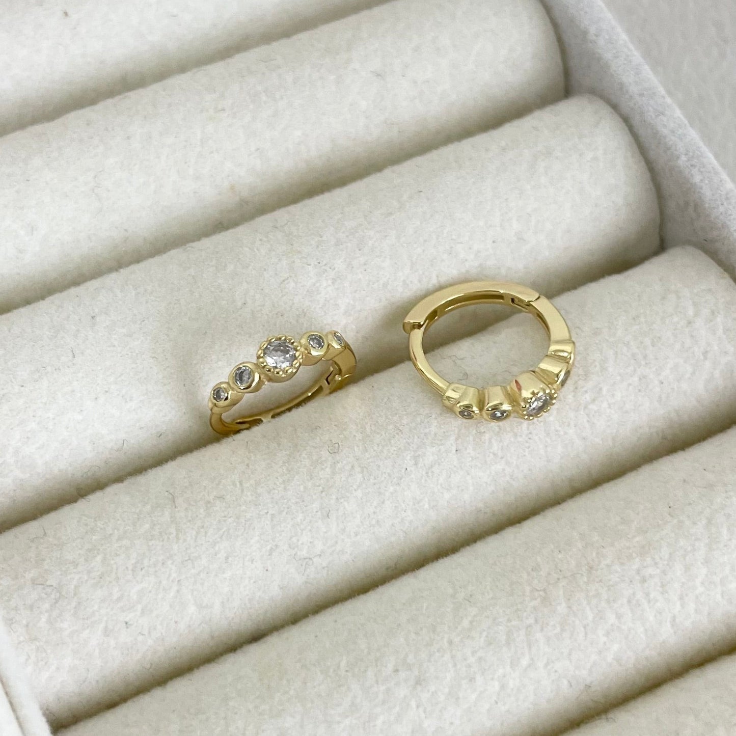 Kira Mini Hoops
