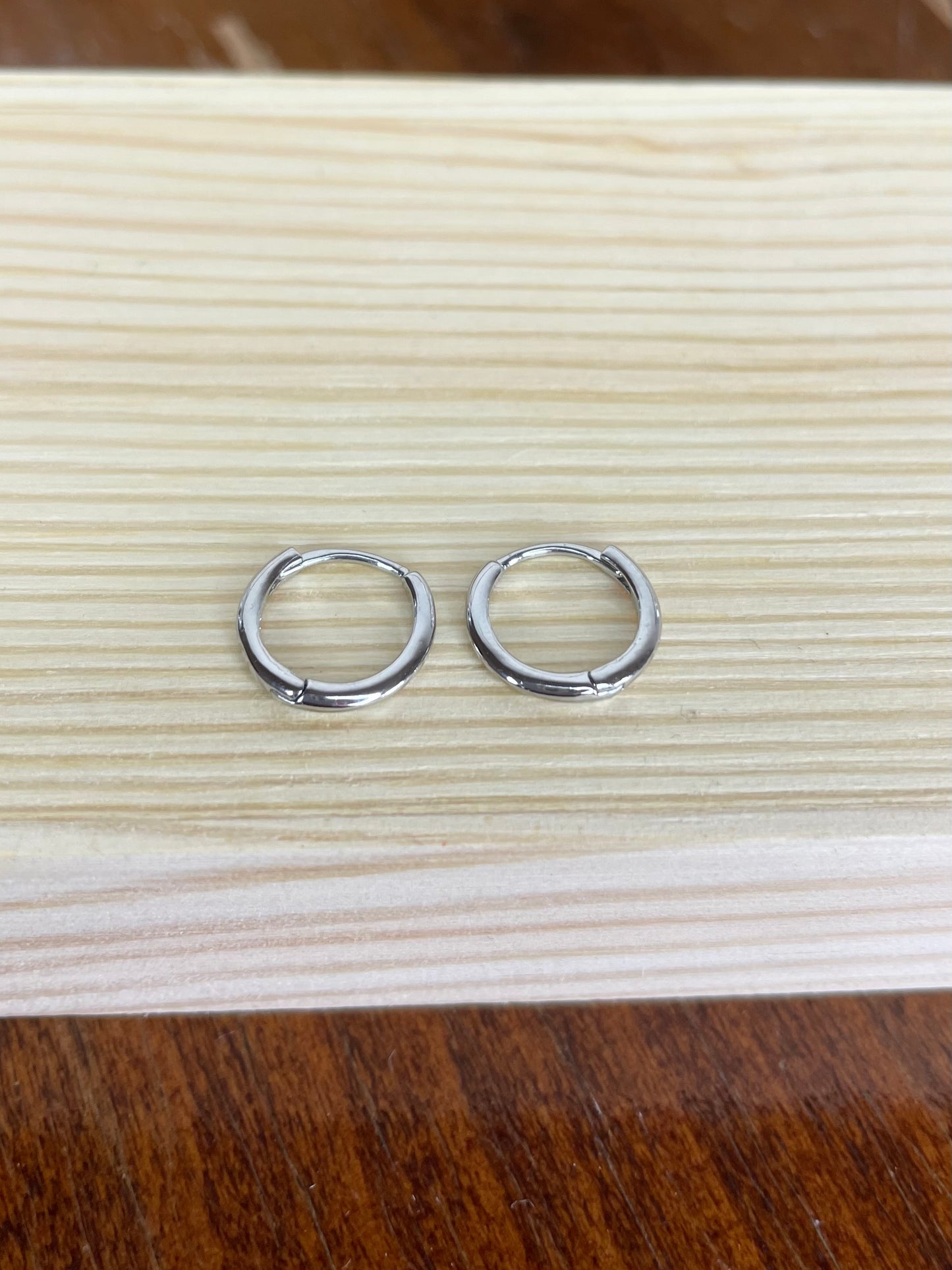 Plain Mini Hoops